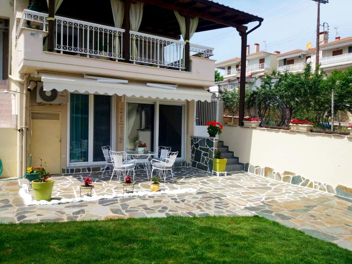 Appartamento Maria'S Garden House Flogita Esterno foto