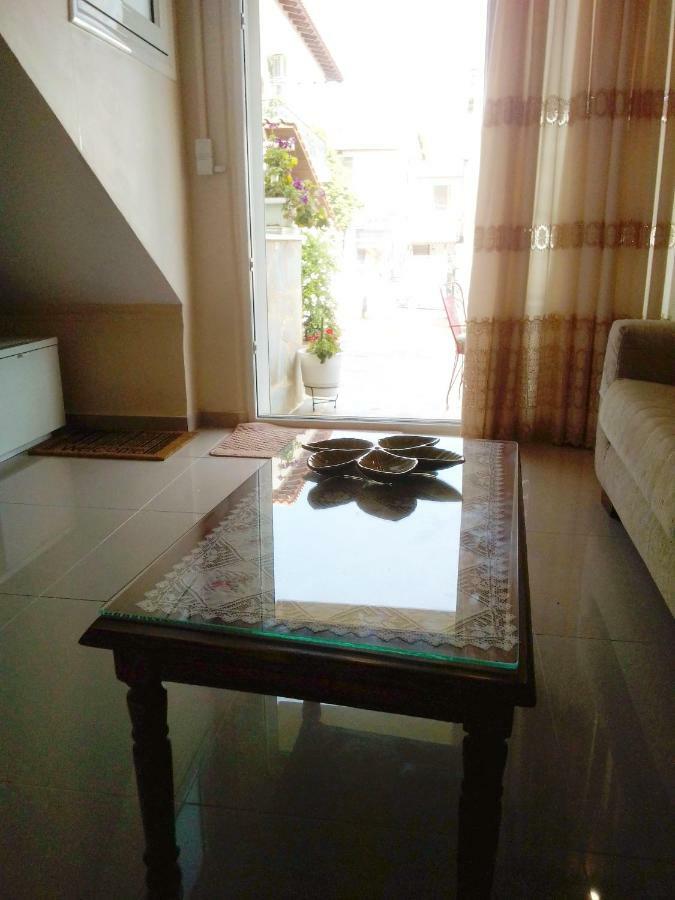 Appartamento Maria'S Garden House Flogita Esterno foto